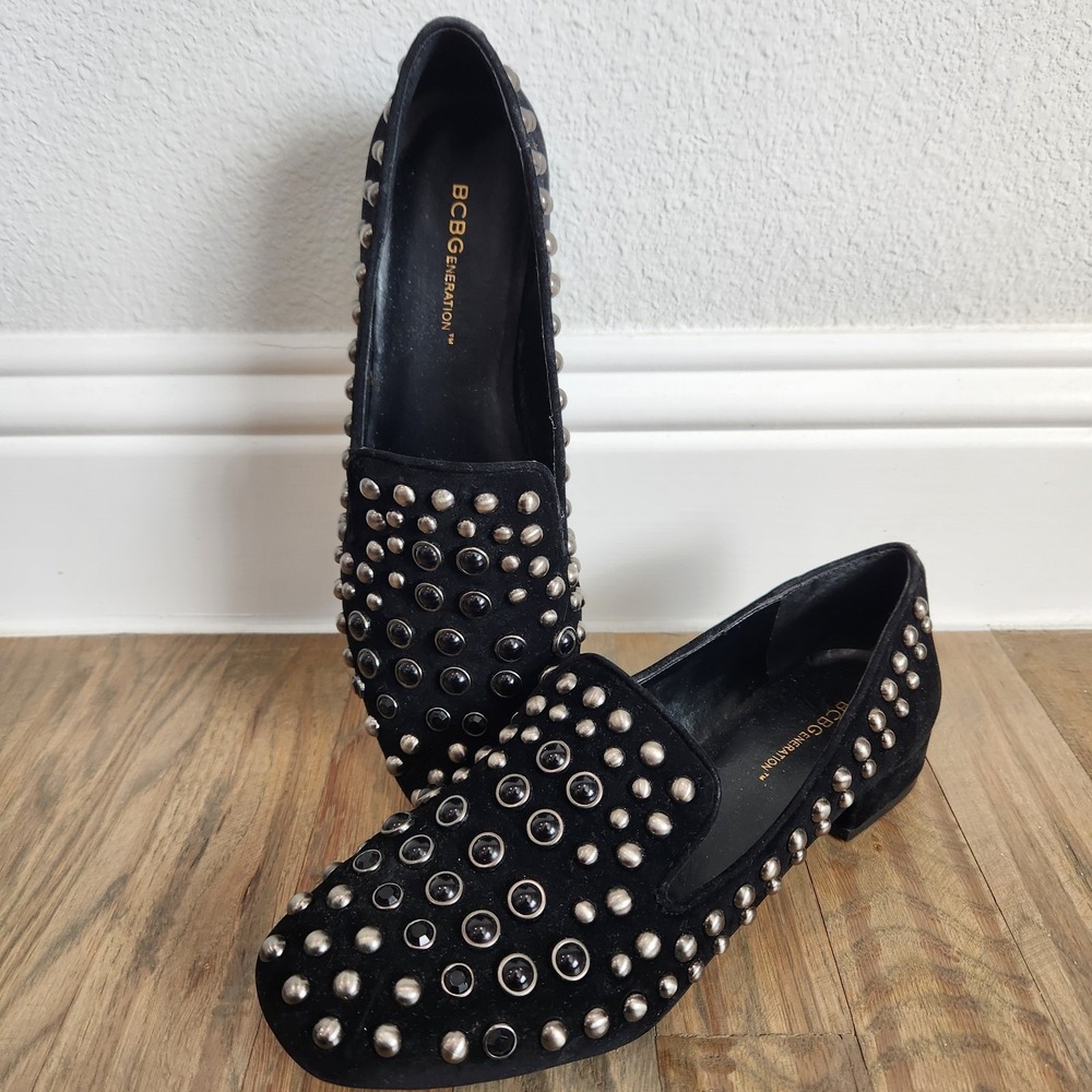 BCBG ENERARION Carrie Shoes Womens 7.5M Black Suede Silver Black Stud Detailing